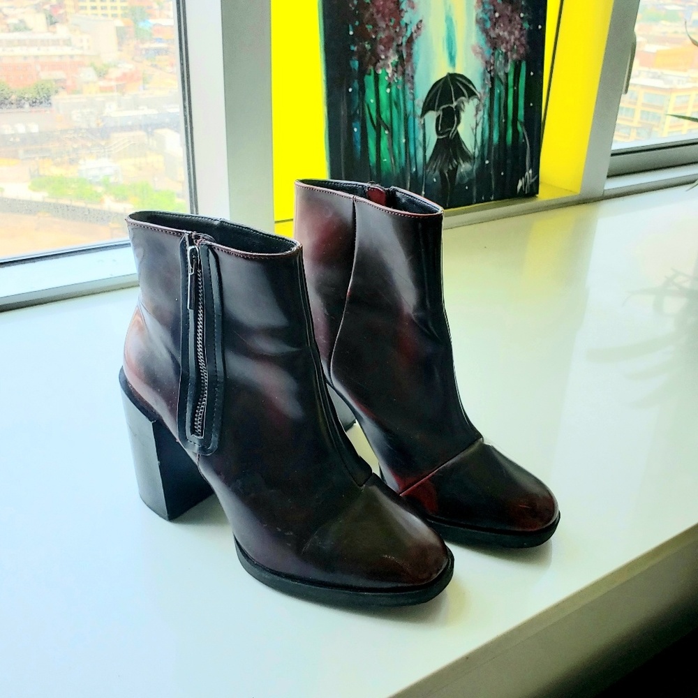 Burgundy boots with chunky heel